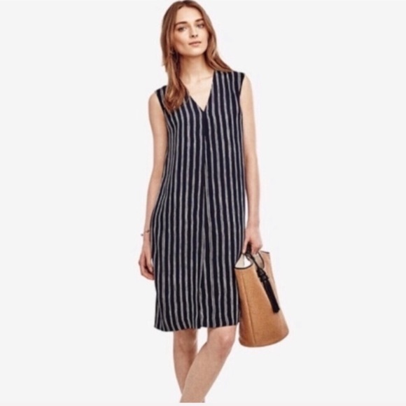 Ann Taylor Dresses & Skirts - 💎ANN TAYLOR💎SLEEVELESS STRIPED DRESS💎